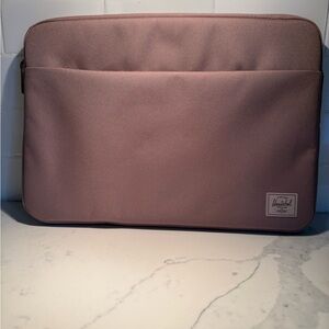 Herschel Supply Company Laptop Sleeve in Dusty Rose - NWOT